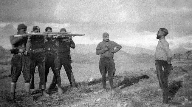 Execution in Somosierra during the Spanish Civil War (Getty Images)